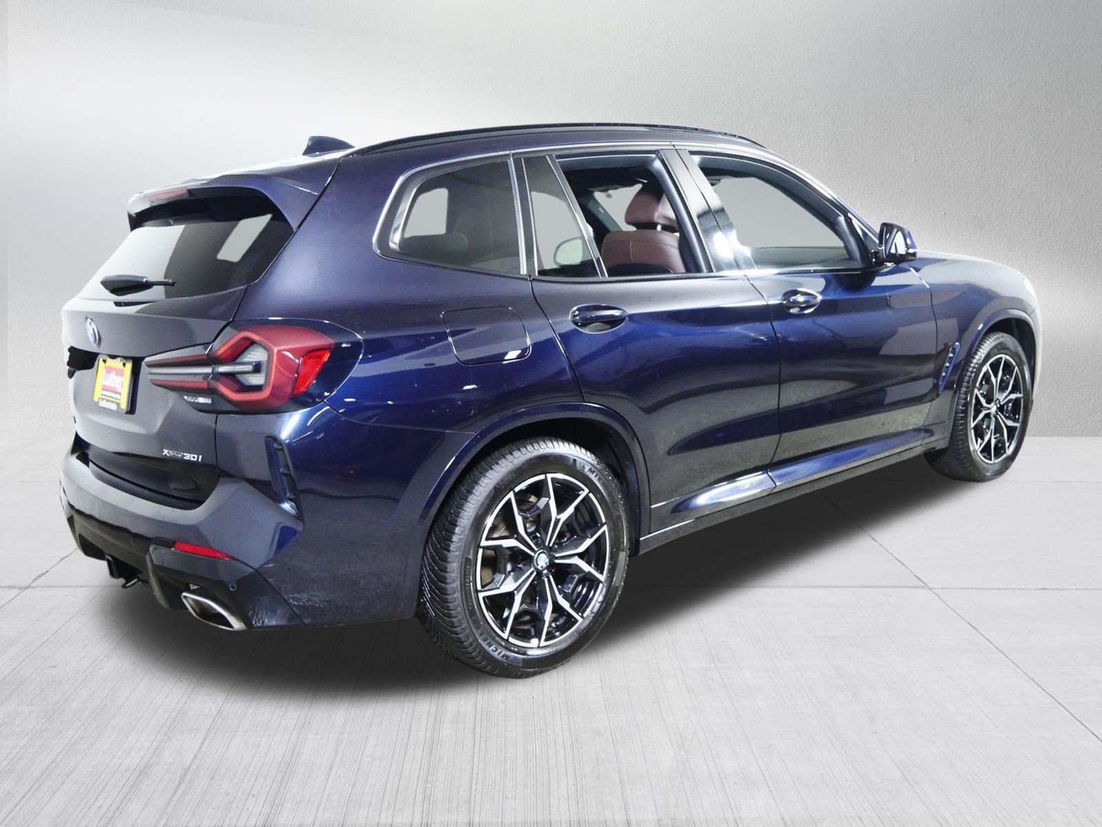 Used 2022 BMW X3 xDrive30i w/ M Sport Package 2 AWD/4WD image 7