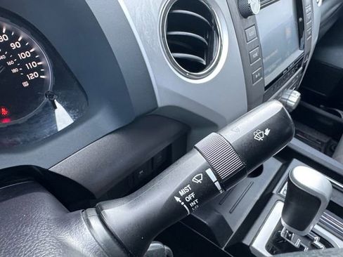 Used 2018 Toyota Tundra SR5 w/ SR5 Upgrade Package AWD/4WD image 25