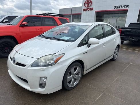Used 2011 Toyota Prius Five image 1