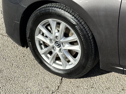 Used 2017 MAZDA MAZDA3 Sport w/ Preferred Equipment Package image 11