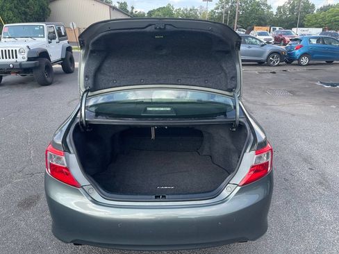 Used 2012 Toyota Camry XLE FWD image 18