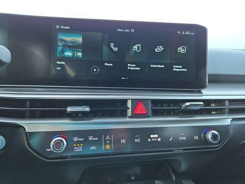 New 2026 Kia Sorento S image 11