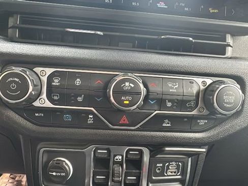 Used 2025 Jeep Wrangler Unlimited Sport S 4xe AWD/4WD image 22