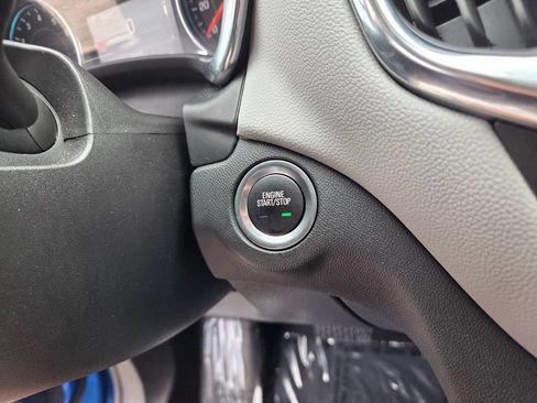 Used 2024 Chevrolet Equinox LT FWD image 29