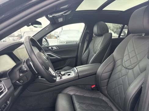 Used 2023 BMW X6 xDrive40i w/ Premium Package image 9
