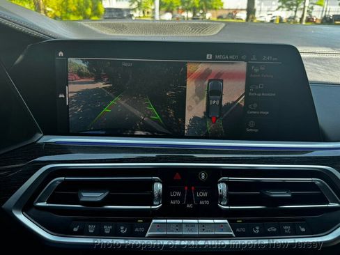 Used 2020 BMW X7 M50i w/ Executive Package AWD/4WD image 27