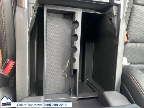 Used 2025 Ford F150 Raptor image 36