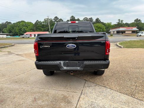 Used 2015 Ford F150 Lariat w/ Equipment Group 502A Luxury AWD/4WD image 4