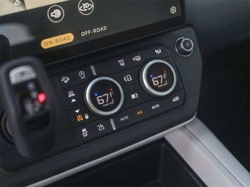 Used 2026 Land Rover Defender 110 S image 25