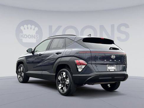 Certified 2025 Hyundai Kona SEL image 4