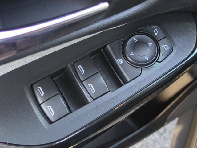 Used 2024 Chevrolet Trax LT FWD image 25
