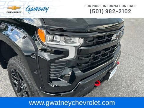 Used 2024 Chevrolet Silverado 1500 LT Trail Boss w/ LT Trail Boss Premium Package AWD/4WD image 13