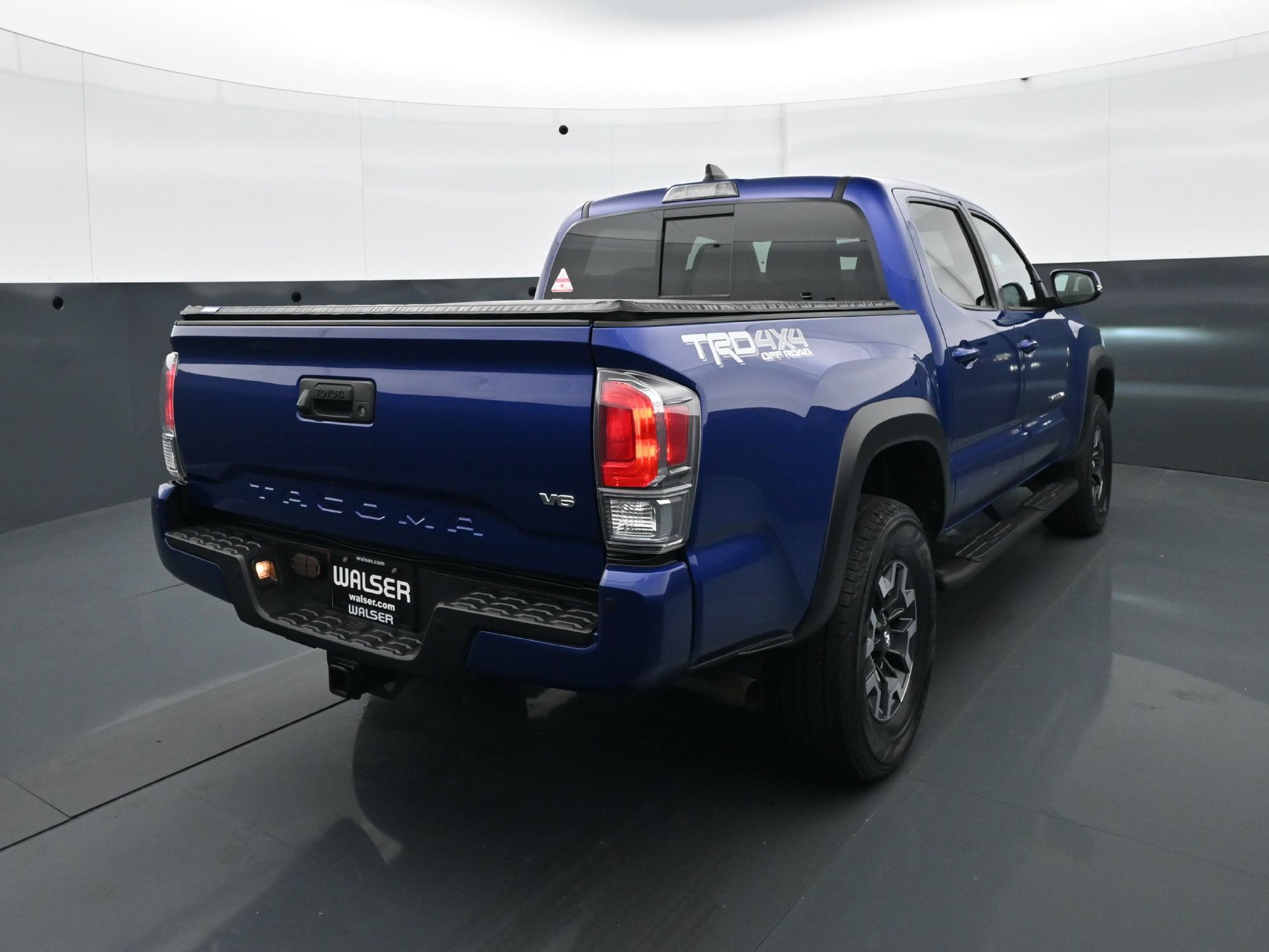 Used 2022 Toyota Tacoma TRD Off-Road w/ TRD Premium Off Road Package AWD/4WD image 6