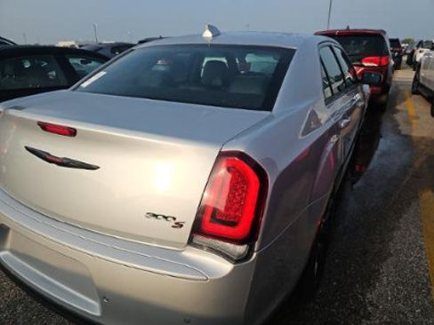 Used 2023 Chrysler 300 S RWD image 3