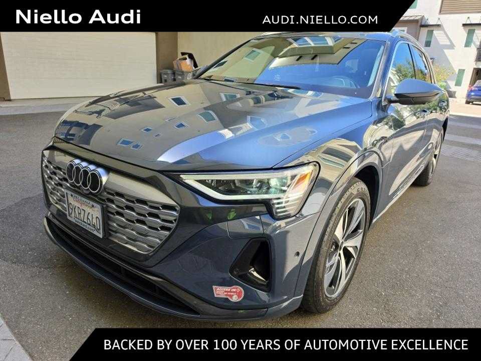 Used 2024 Audi Q8 e-tron Premium Plus AWD/4WD image 1