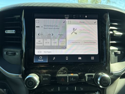 New 2026 RAM 1500 4x4 Crew Cab image 39