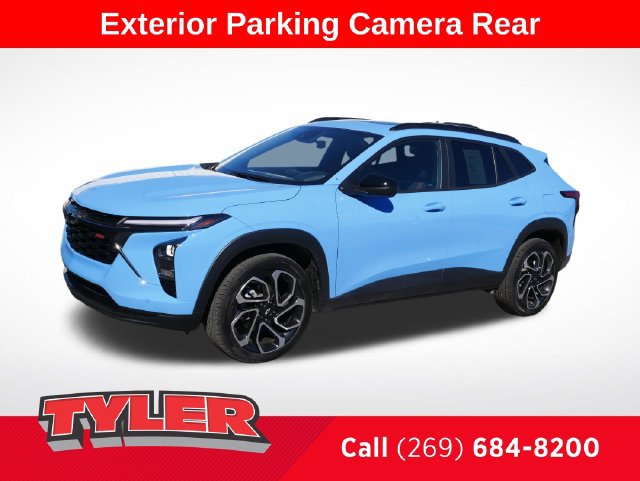 Used 2024 Chevrolet Trax RS w/ Sunroof Package FWD image 3