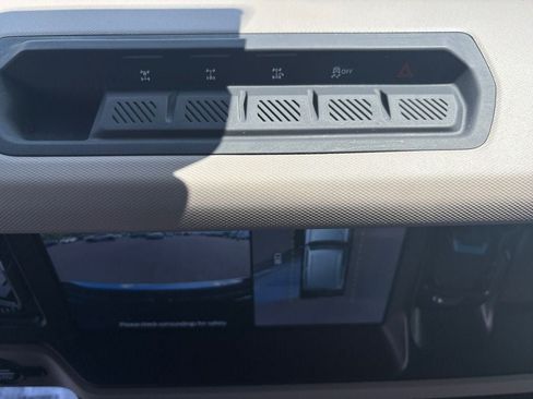 Used 2023 Ford Bronco Wildtrak AWD/4WD image 33