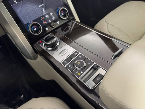 Used 2018 Land Rover Range Rover HSE image 21