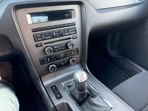 Used 2012 Ford Mustang Coupe image 18
