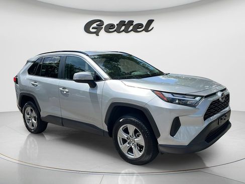 Used 2024 Toyota RAV4 XLE FWD image 3