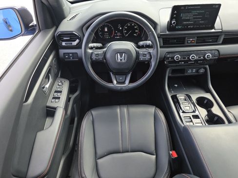 Used 2024 Honda Pilot TrailSport image 25