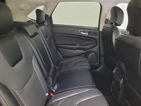 Used 2017 Ford Edge Titanium w/ Equipment Group 301A AWD/4WD image 19