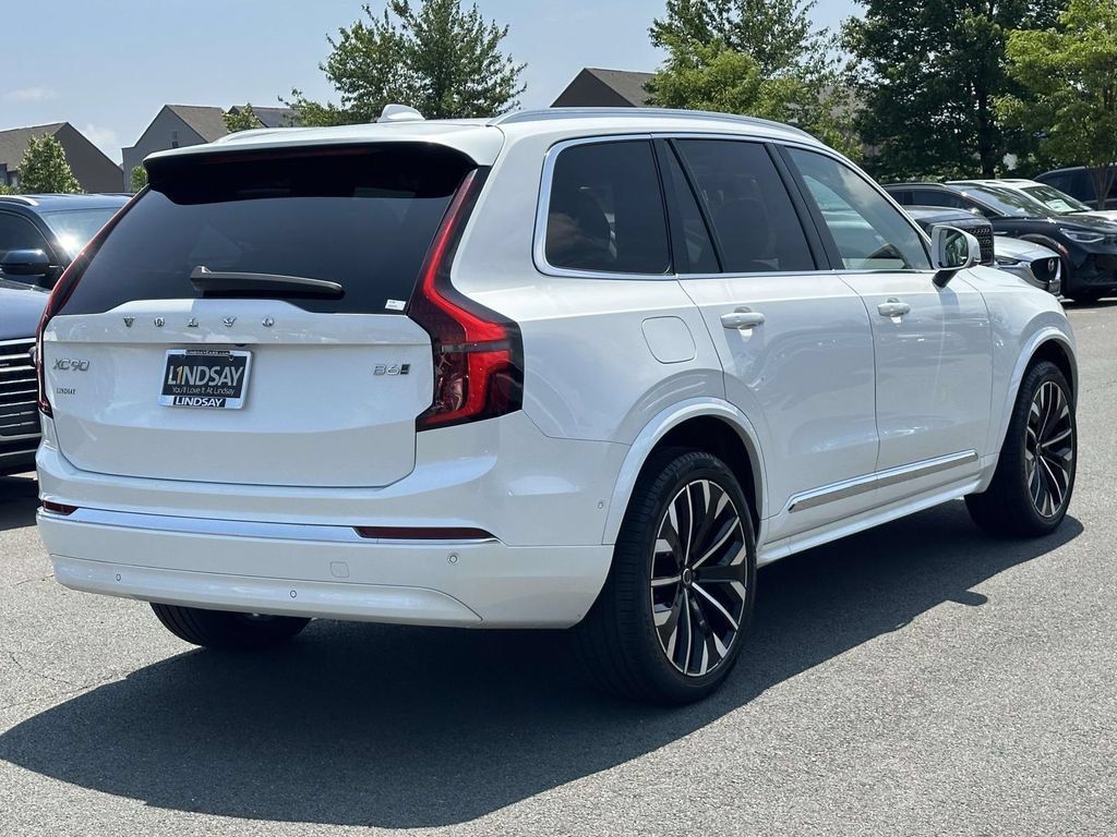 Used 2025 Volvo XC90 B6 Plus AWD/4WD image 6