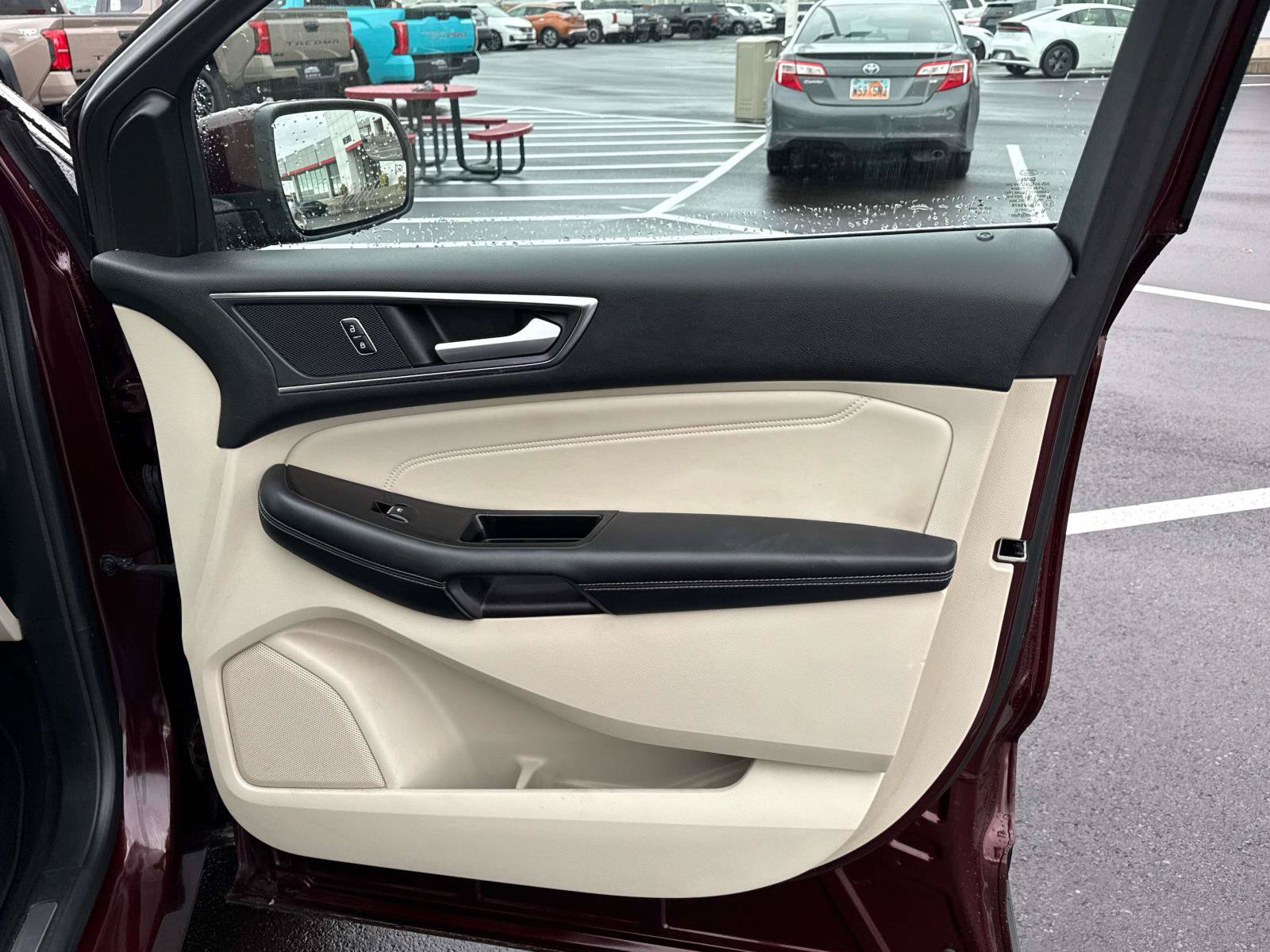 Used 2018 Ford Edge Titanium w/ Technology Package AWD/4WD image 20