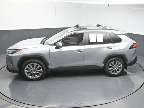 Used 2024 Toyota RAV4 XLE Premium image 45