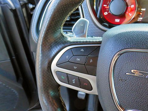 Used 2020 Dodge Challenger SRT Hellcat Redeye image 23