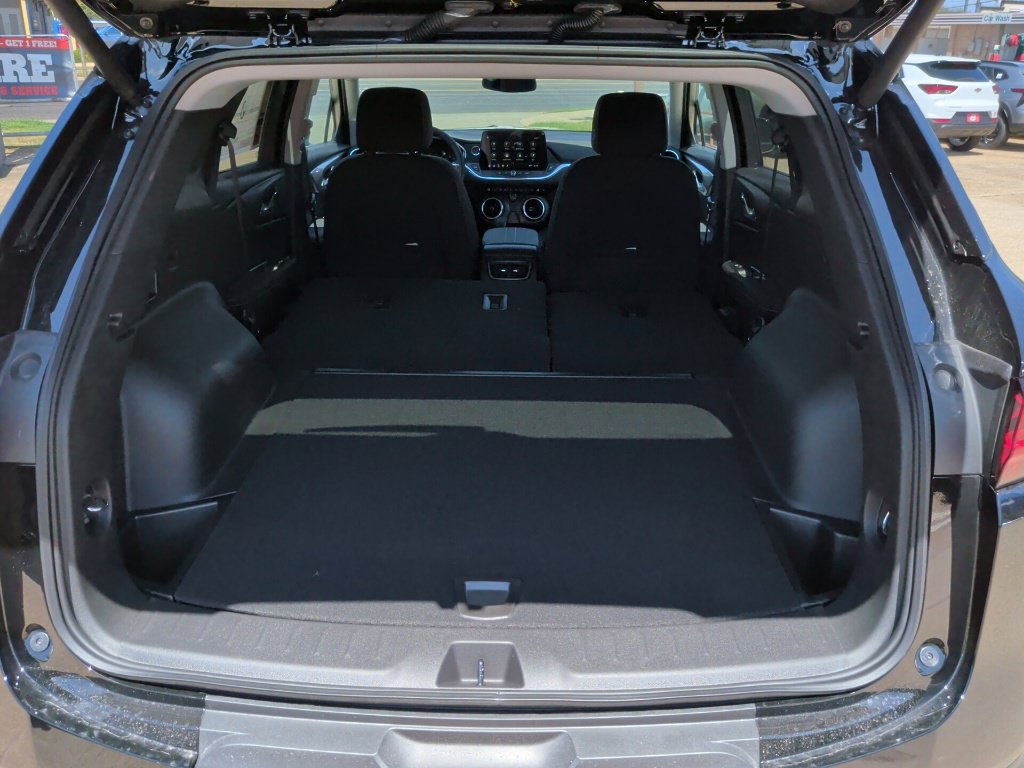 New 2026 Chevrolet Blazer LT w/ Convenience Package FWD image 36