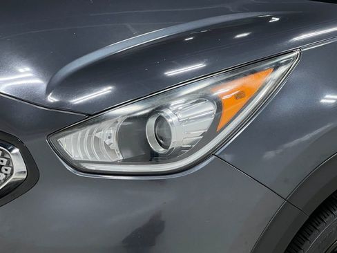 Used 2019 Kia Niro S Touring image 34