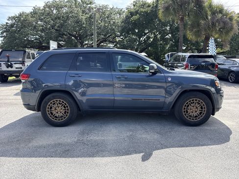 Used 2021 Jeep Grand Cherokee Trailhawk w/ Trailhawk Luxury Group AWD/4WD image 6