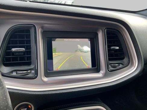 Used 2019 Dodge Challenger R/T RWD image 27