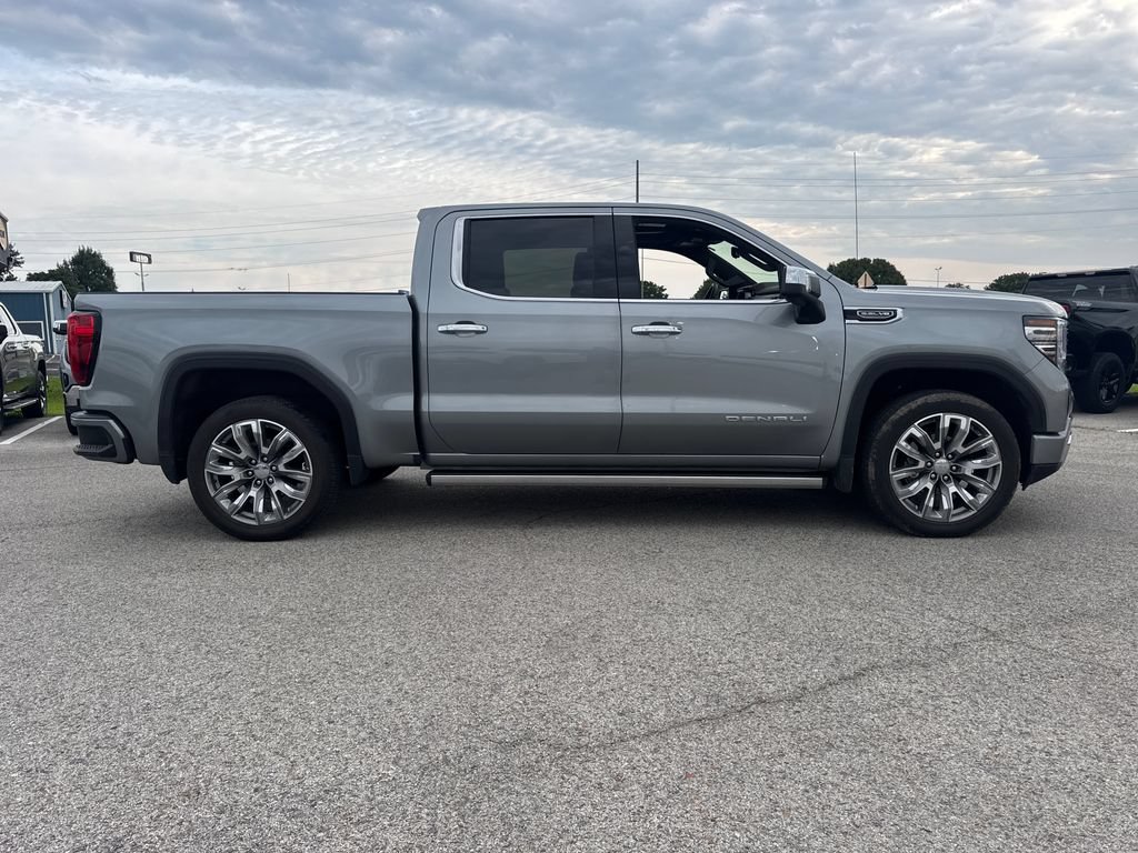 Used 2025 GMC Sierra 1500 Denali w/ Denali Reserve Package AWD/4WD image 7