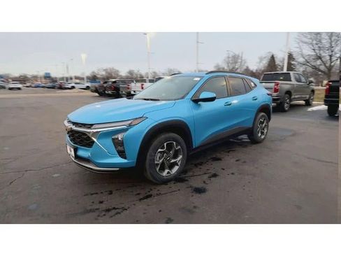 New 2026 Chevrolet Trax LT w/ LT Convenience Package image 4