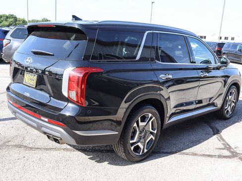 Used 2024 Hyundai Palisade SEL w/ Premium Package image 4