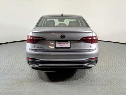 Used 2024 Volkswagen Jetta S image 6