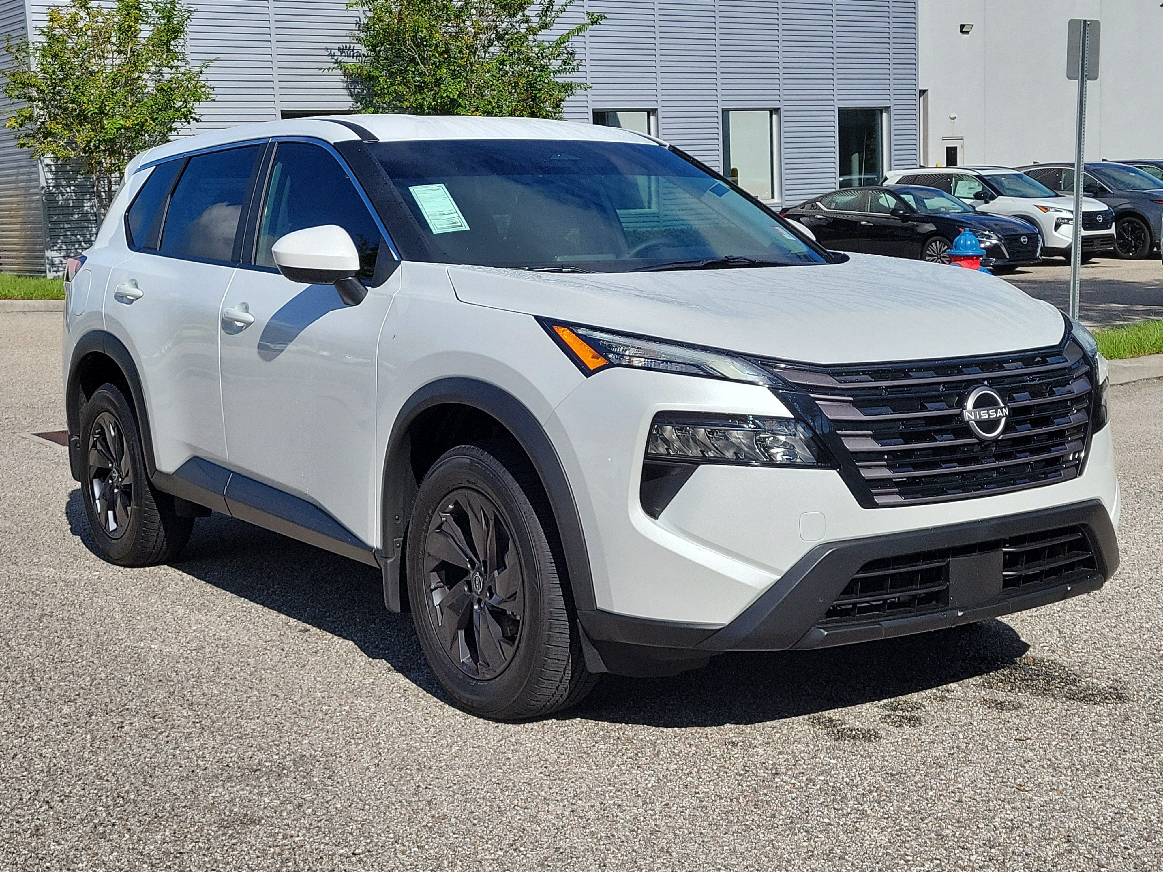 Certified 2026 Nissan Rogue SV w/ Cold Weather Package FWD image 3