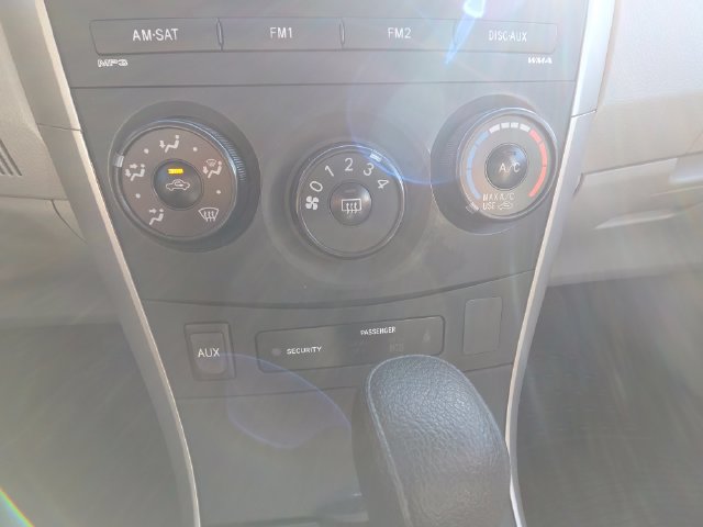 Used 2013 Toyota Corolla L FWD image 14