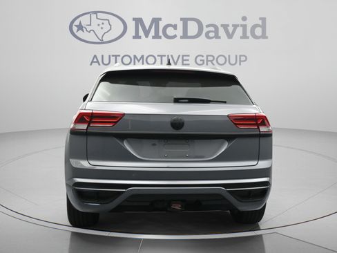 Used 2020 Volkswagen Atlas Cross Sport SEL R-Line FWD image 7