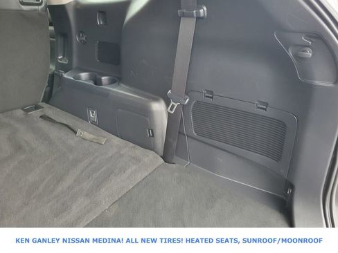 Used 2023 Toyota Highlander L image 49