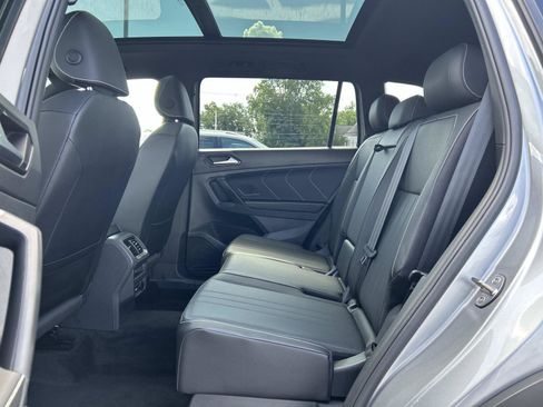 Certified 2023 Volkswagen Tiguan SE R-Line AWD/4WD image 18