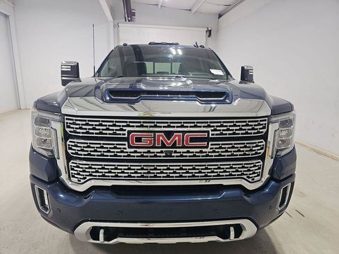 Used 2020 GMC Sierra 2500 Denali w/ Denali Ultimate Package AWD/4WD image 2