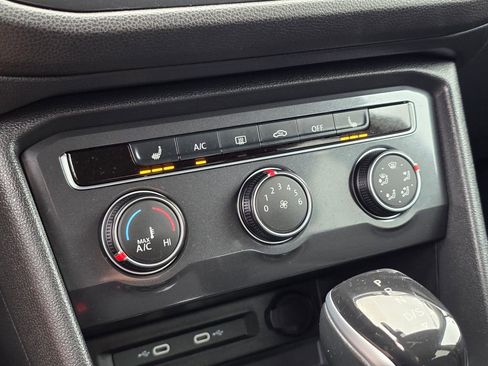 Used 2024 Volkswagen Tiguan S image 31