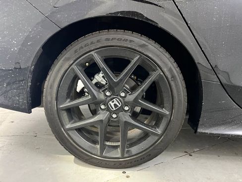 Used 2025 Honda Civic Sport image 11