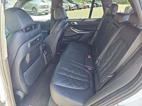 Certified 2024 BMW X5 xDrive40i w/ Executive Package AWD/4WD image 27