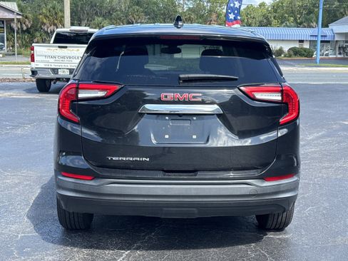 Used 2024 GMC Terrain SLE FWD image 7