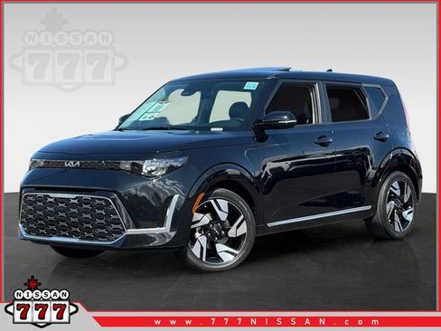 Used 2023 Kia Soul GT-Line FWD image 1